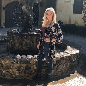 Meet your Posher, Crystal